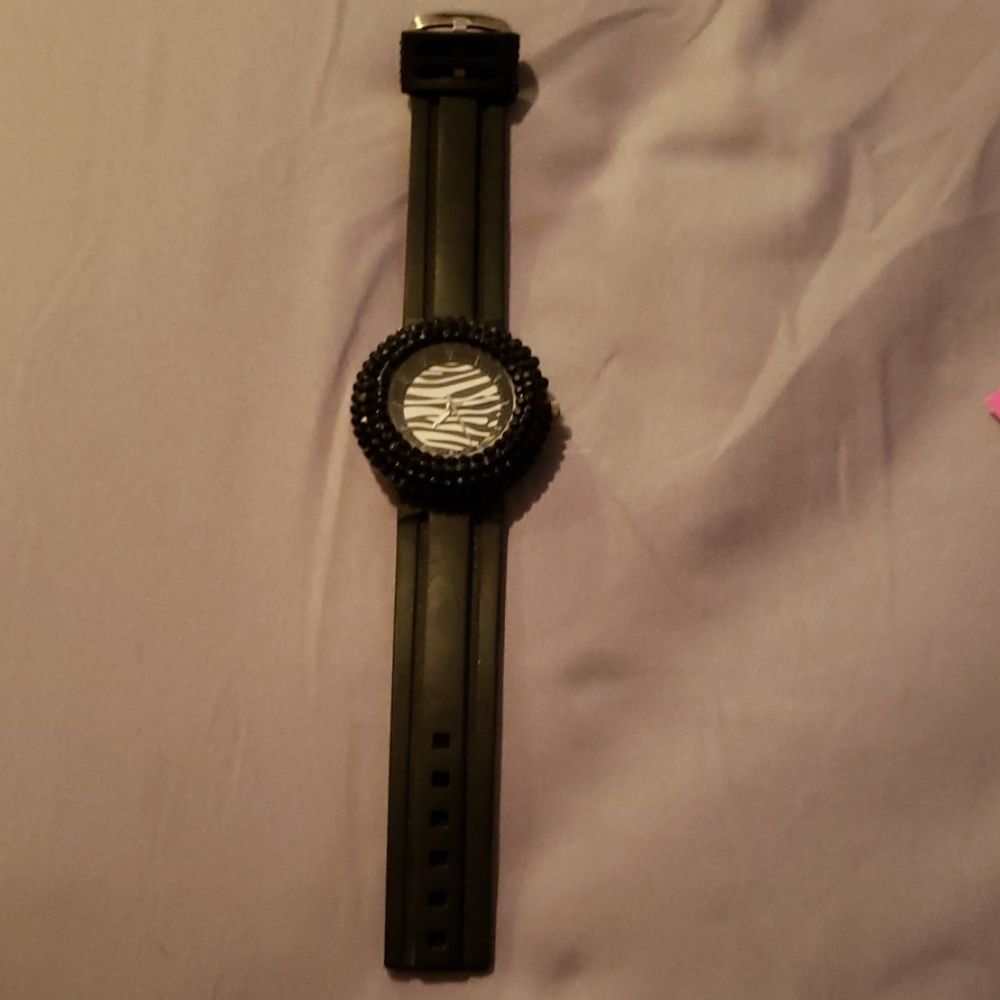 Watch - Picture 2 of 4